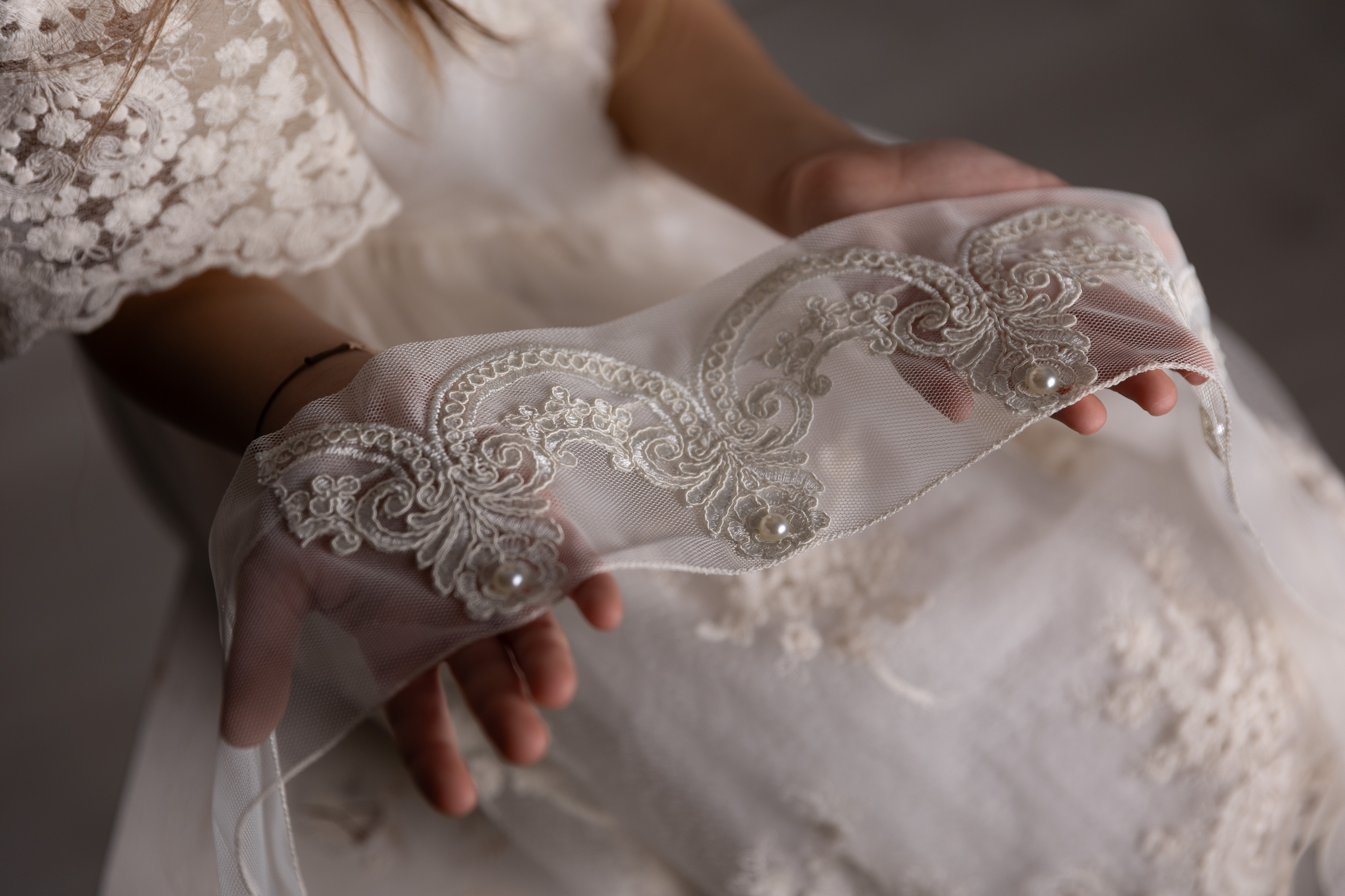 Bentițe cu accesorii cusute manual - crem (1) Bentițe cu accesorii cusute manual - crem (1)